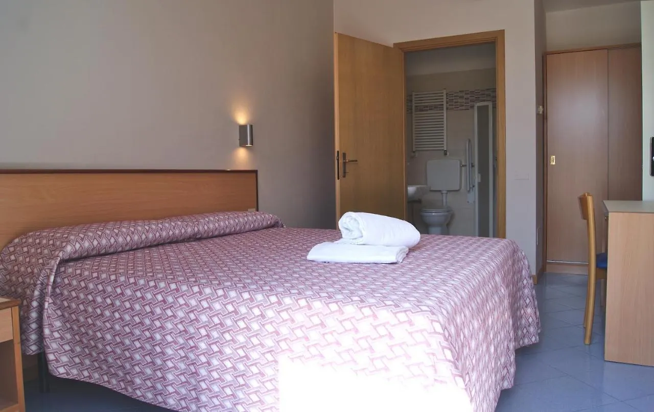 Hotel Sogno Viareggio 3*,